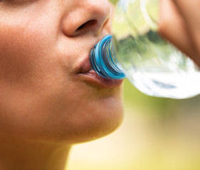 conseils pour être en forme : boire de l'eau